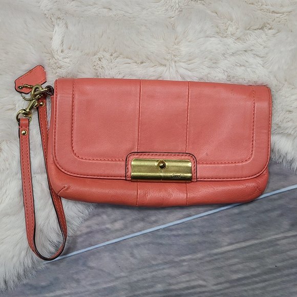 Coach Pink Coral Glove leather Wristlet with Gray satin lining - Picture 1 of 7